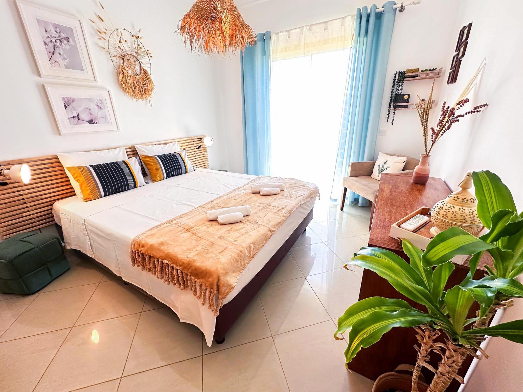 Azure Heaven By Becherish Apartment *