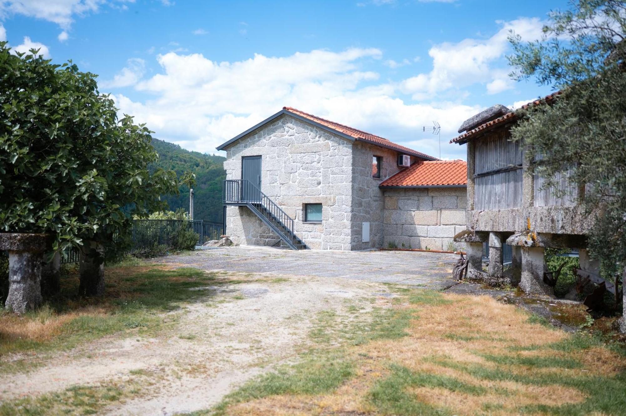 Quinta De Calvelos Farm stay