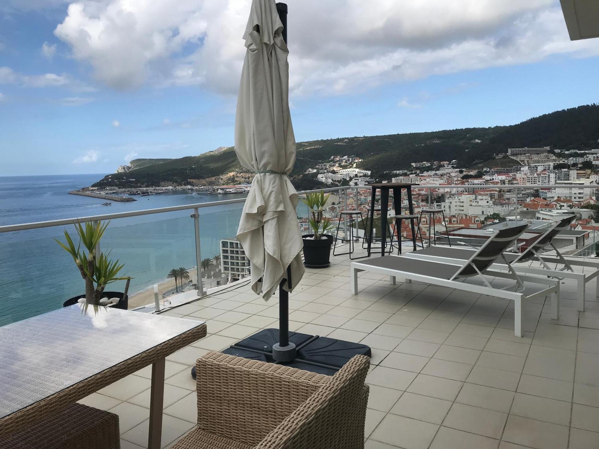 Pearl * Sesimbra