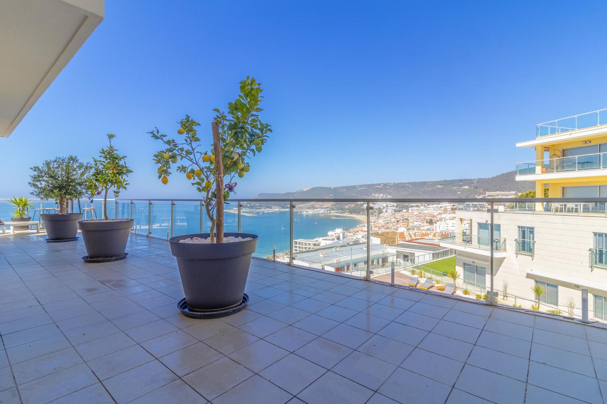 Pearl Sesimbra
