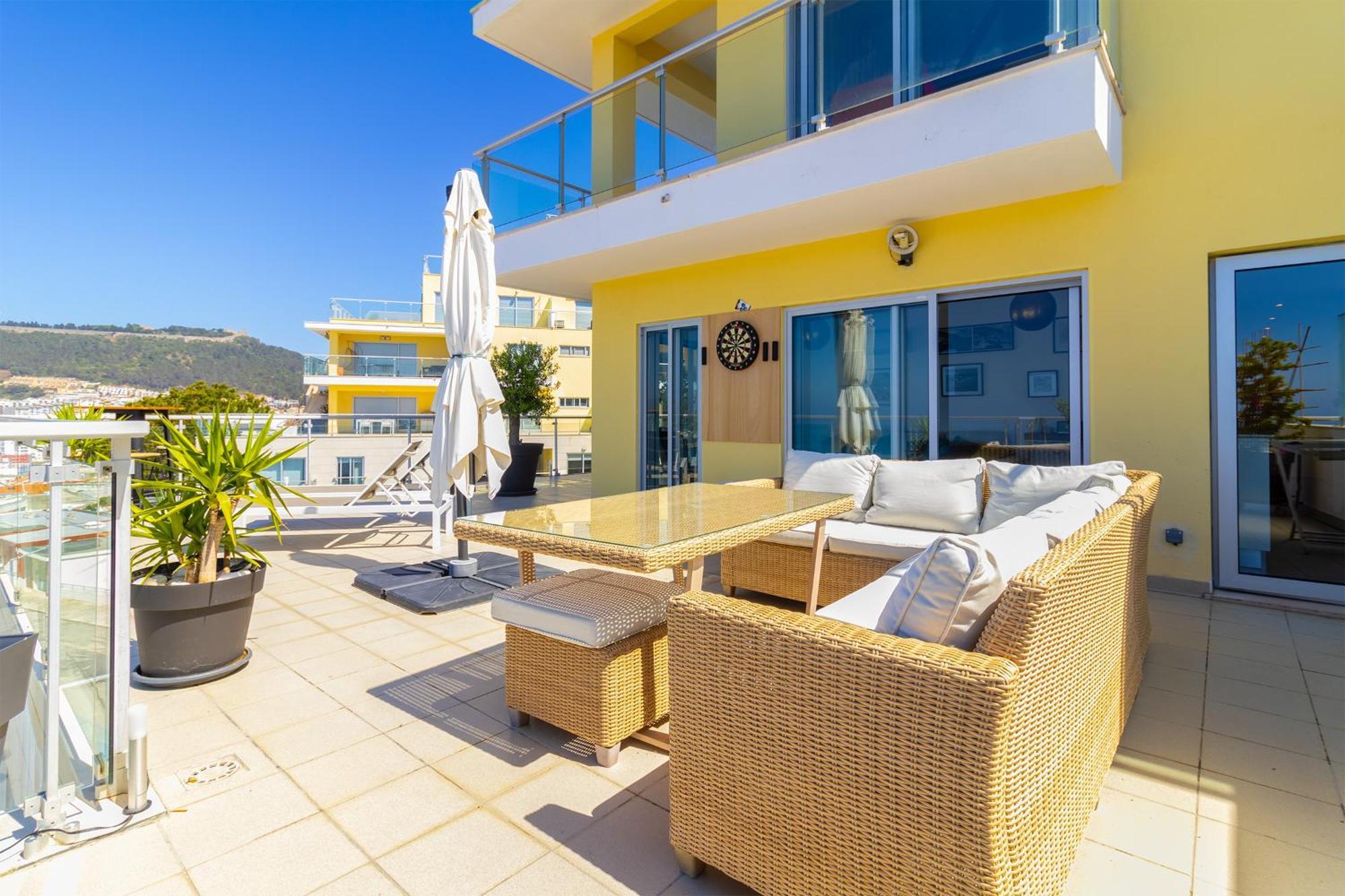 Pearl Sesimbra