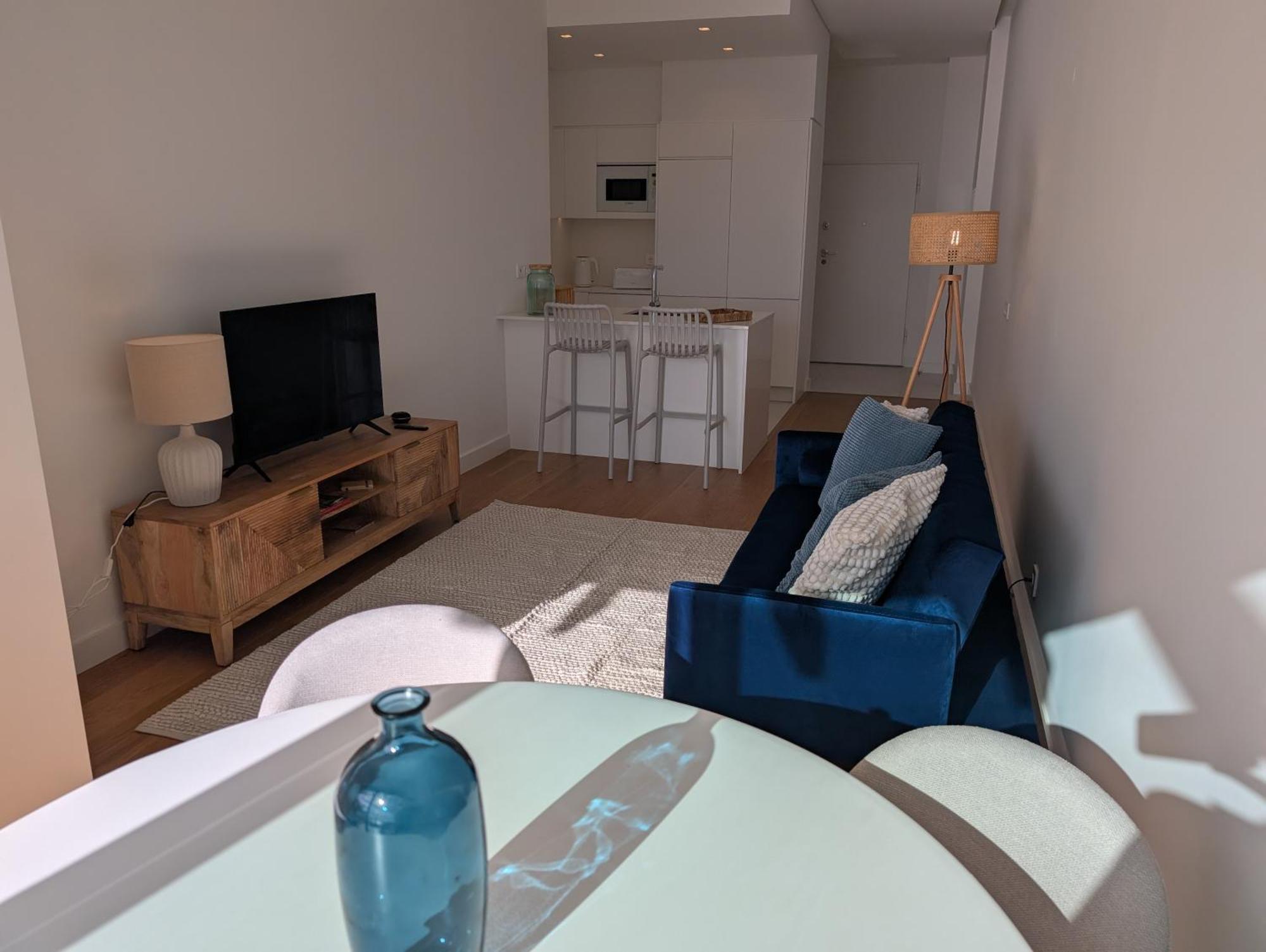 Breathtaking Oceanfront Living, Sunset Facing 3-bedroom Flat In Acqua Residences * Funchal (Madeira)