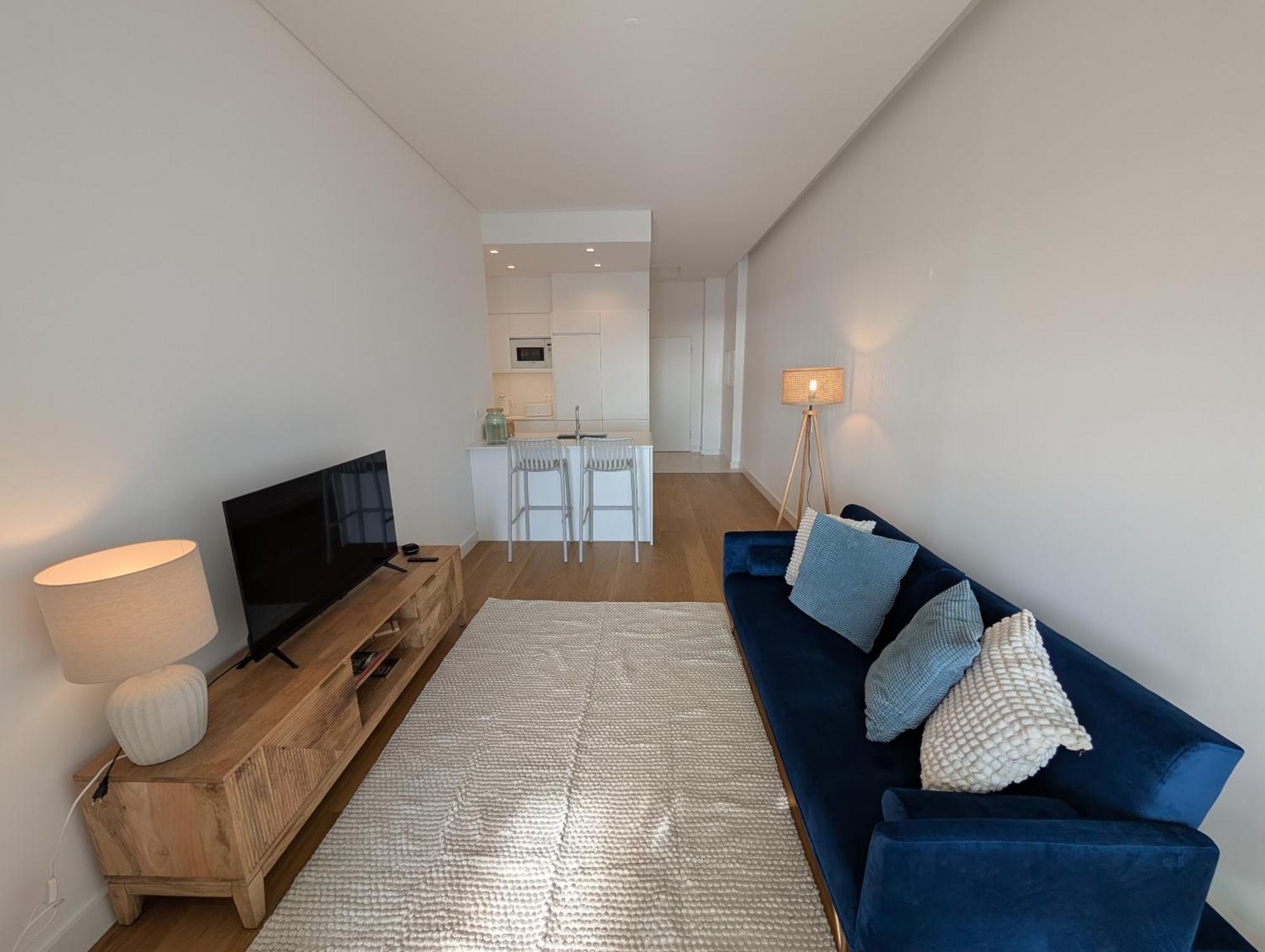 Breathtaking Oceanfront Living, Sunset Facing 3-bedroom Flat In Acqua Residences Apartment *