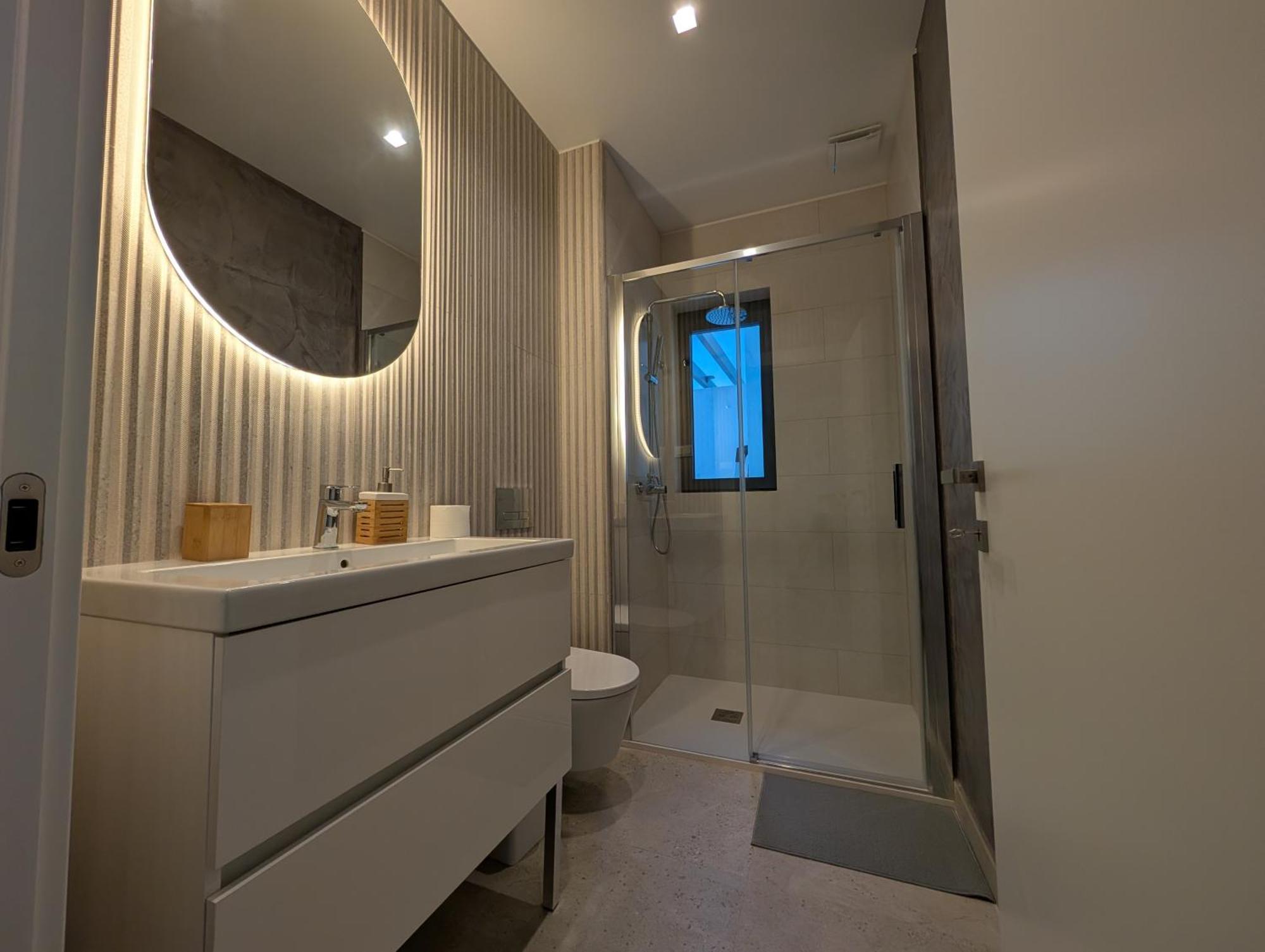 Breathtaking Oceanfront Living, Sunset Facing 3-bedroom Flat In Acqua Residences Apartment