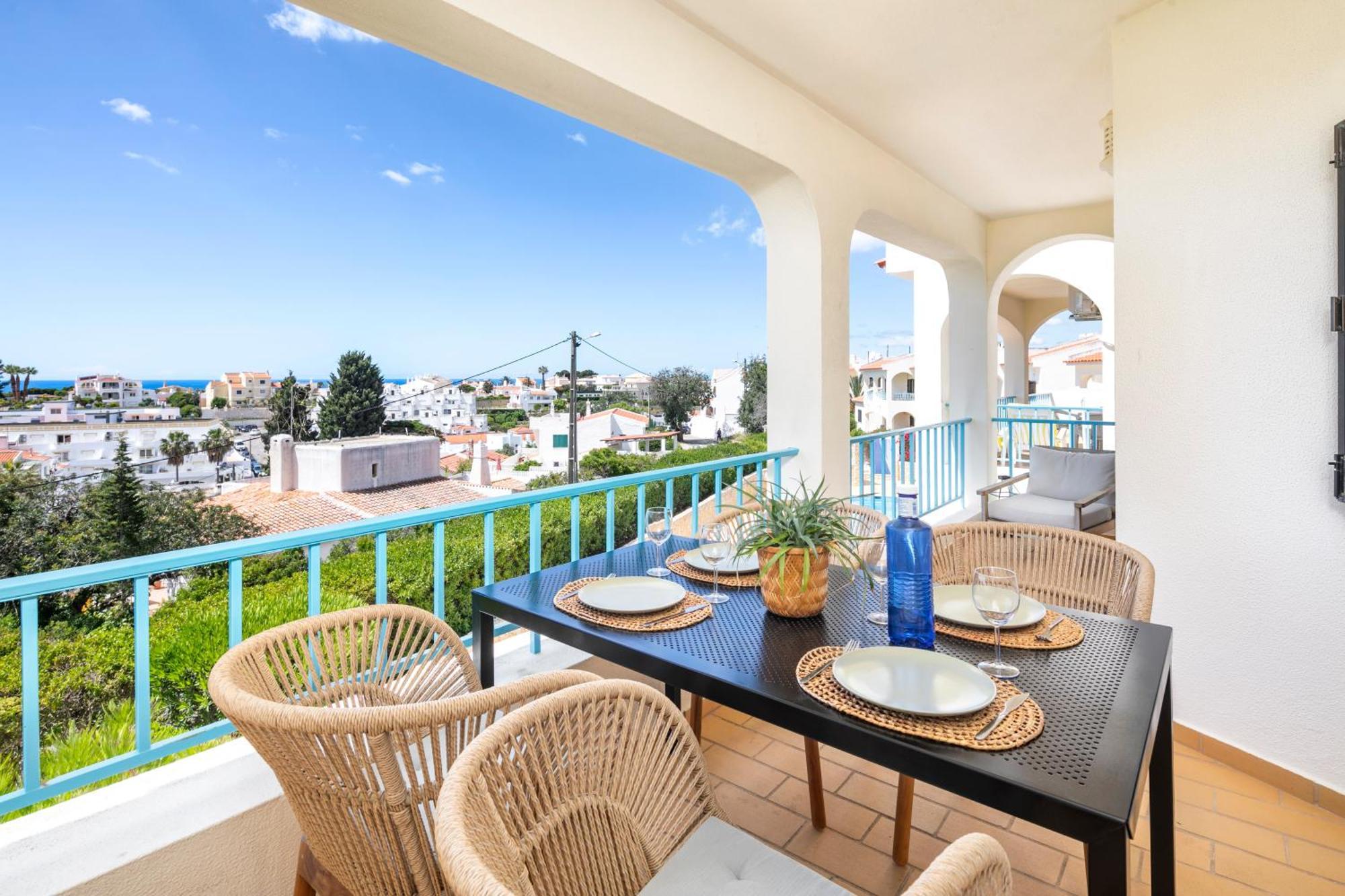 Apartment -spacious 2 Bedroom With Pool - Monte Dourado