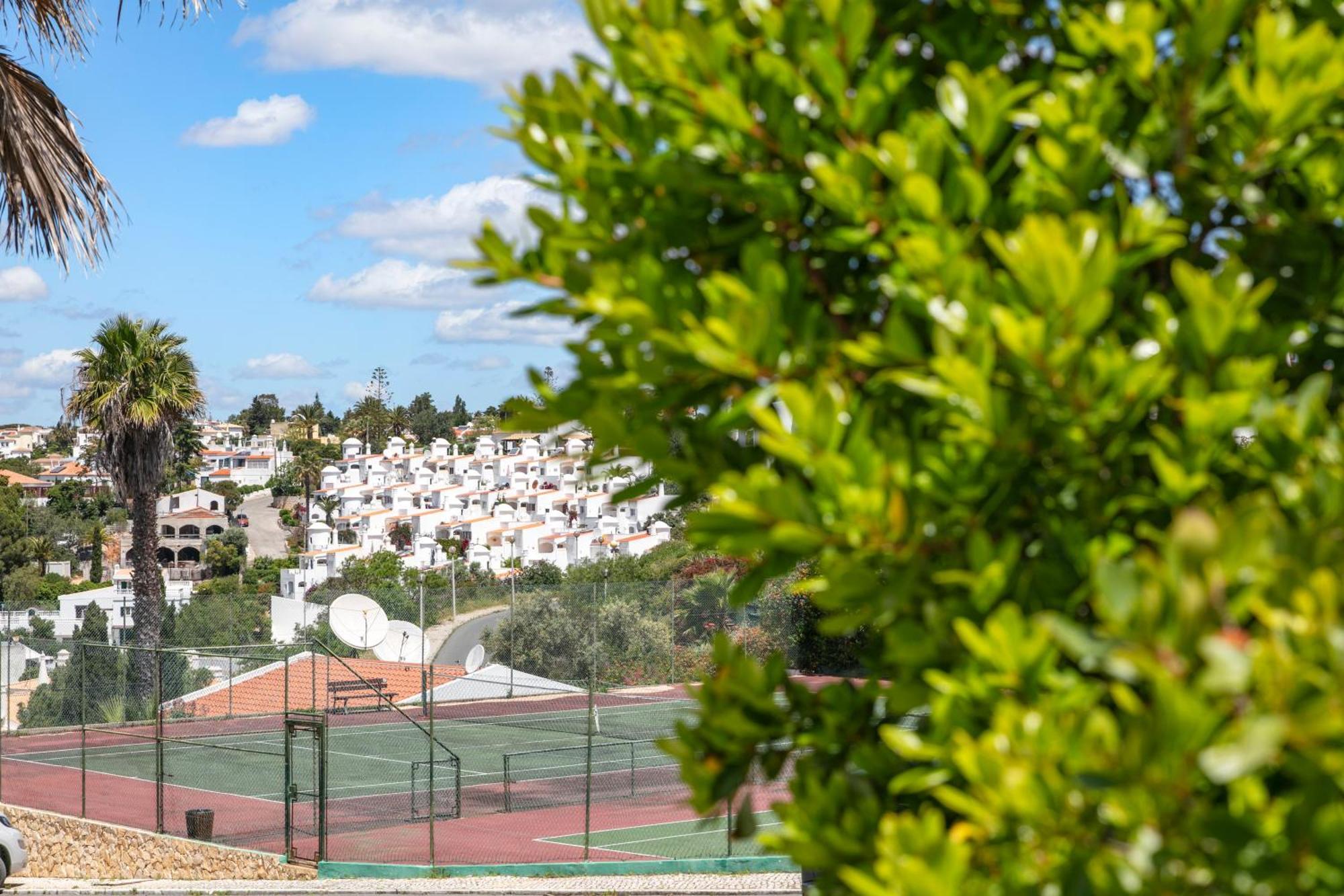 Apartment -spacious 2 Bedroom With Pool - Monte Dourado *