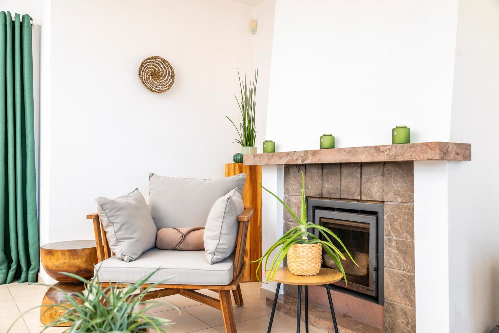 -spacious 2 Bedroom With Pool - Monte Dourado Apartment