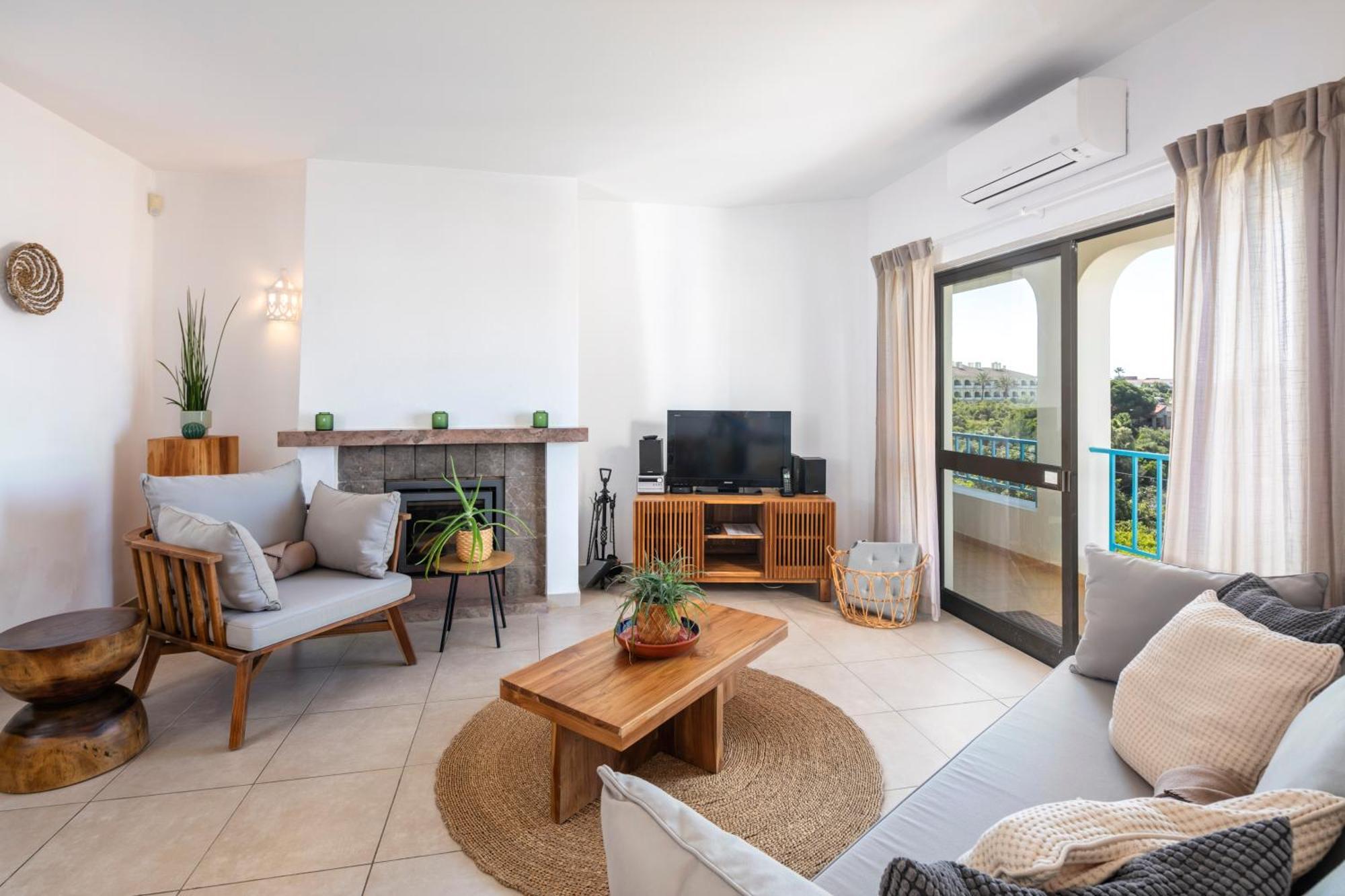 -spacious 2 Bedroom With Pool - Monte Dourado