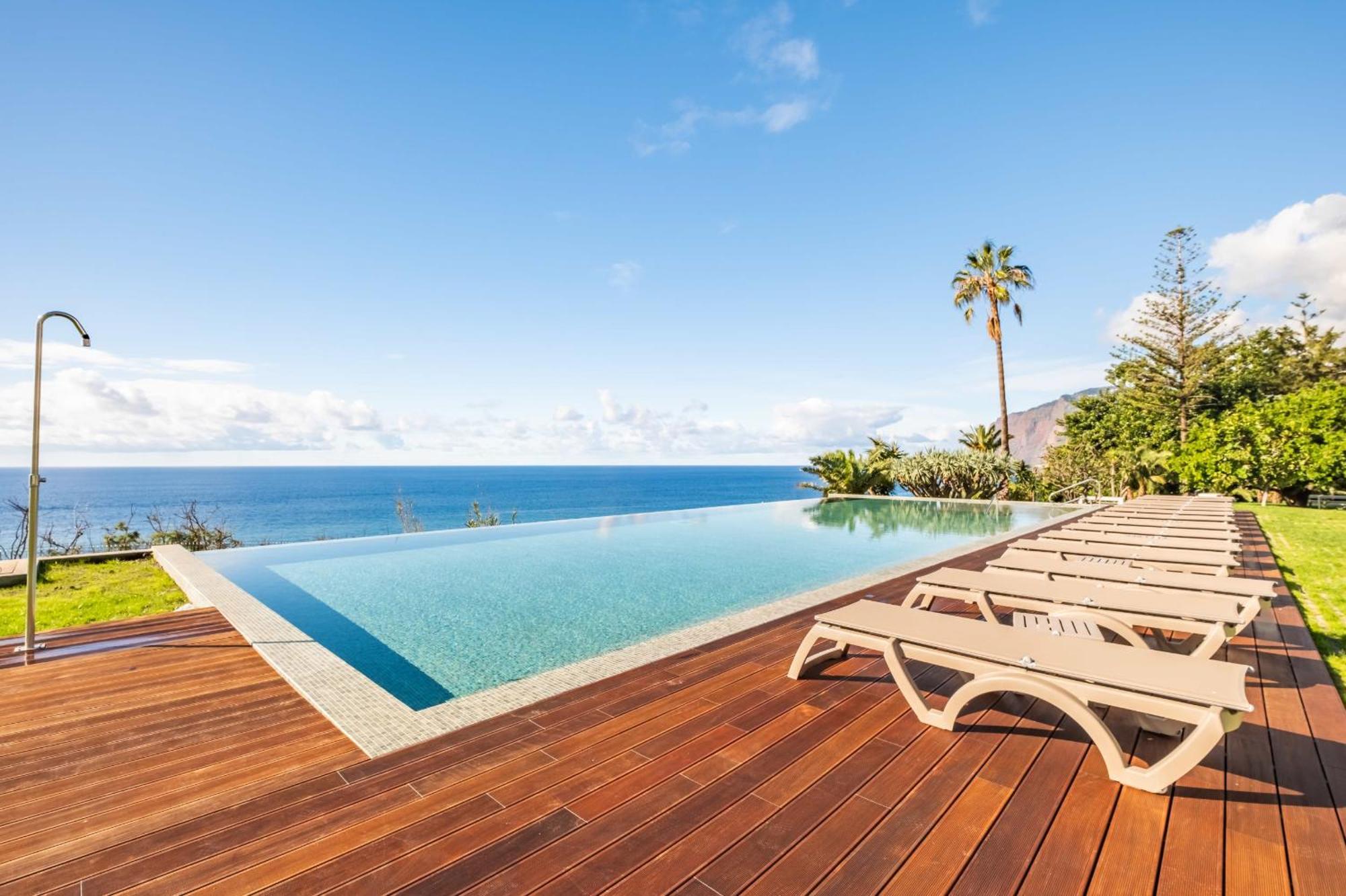 Ocean's Glow By Madeira Sun Travel Apartment *