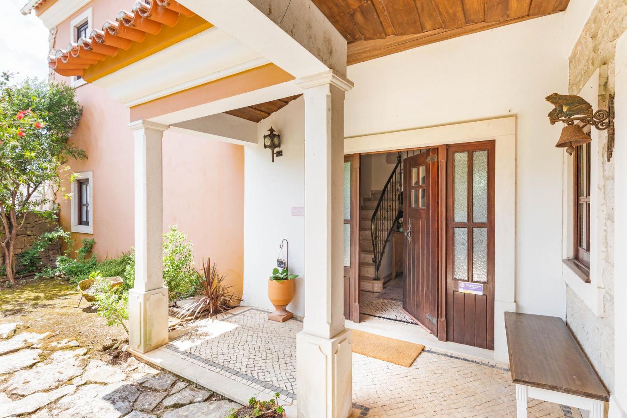 Refugio Artes Bed & Breakfast