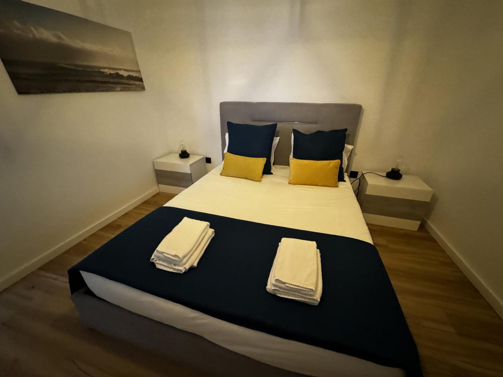 Sky & Ocean Apartment *