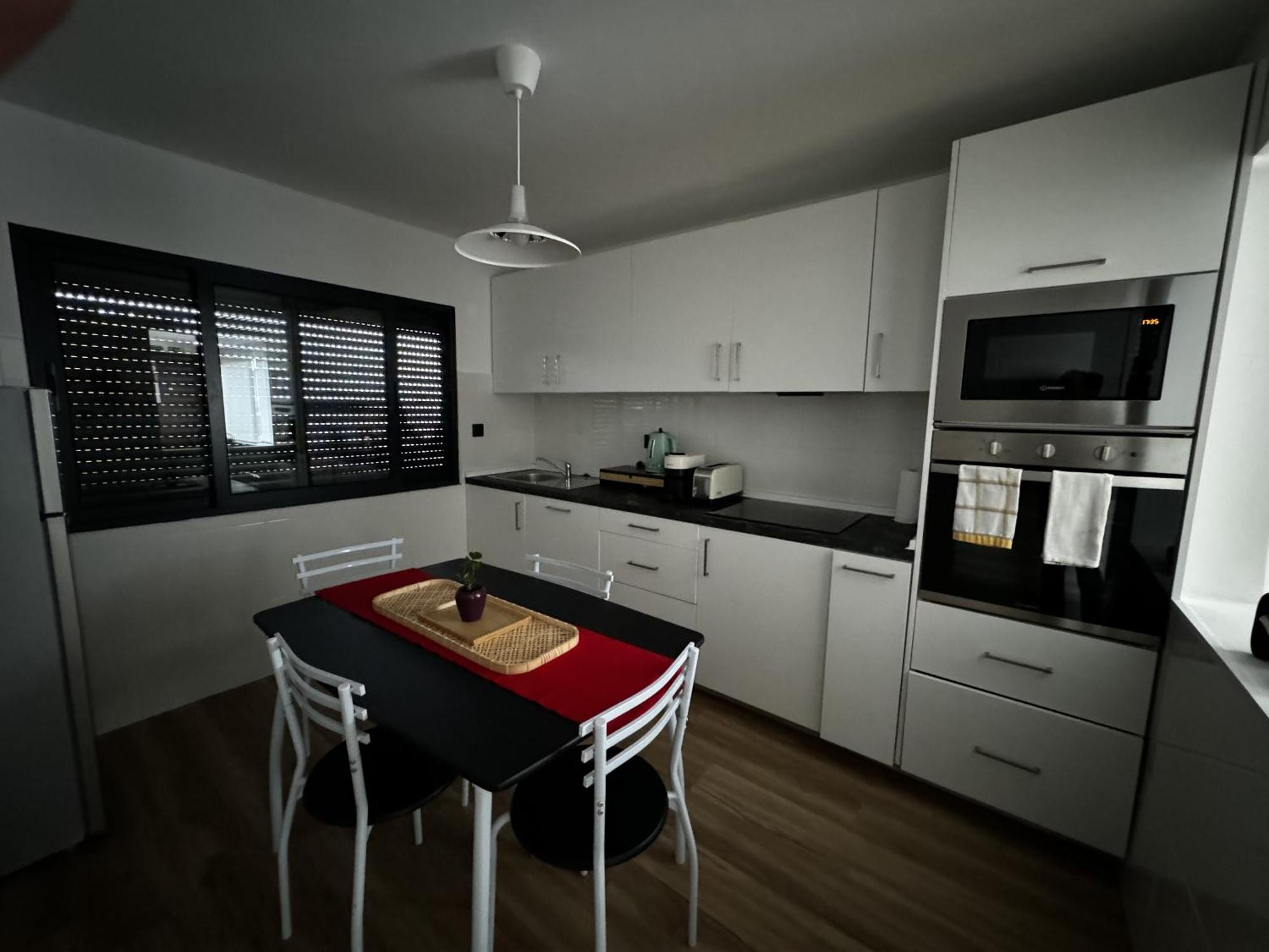 Sky & Ocean Apartment *