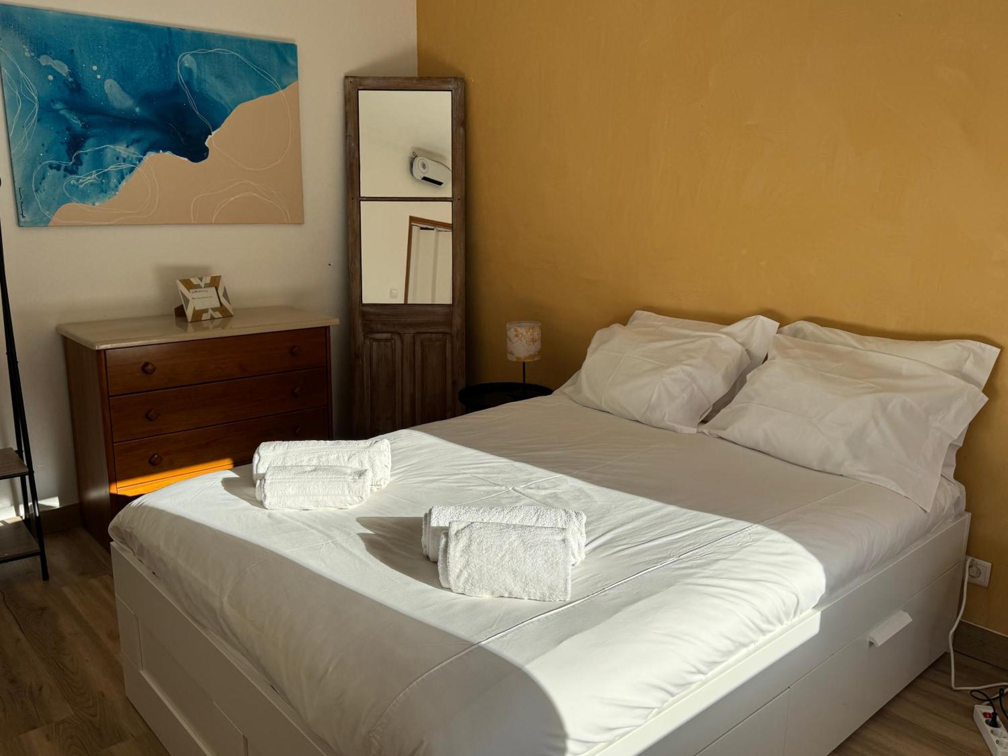 Foz Surfcamp Guest house *