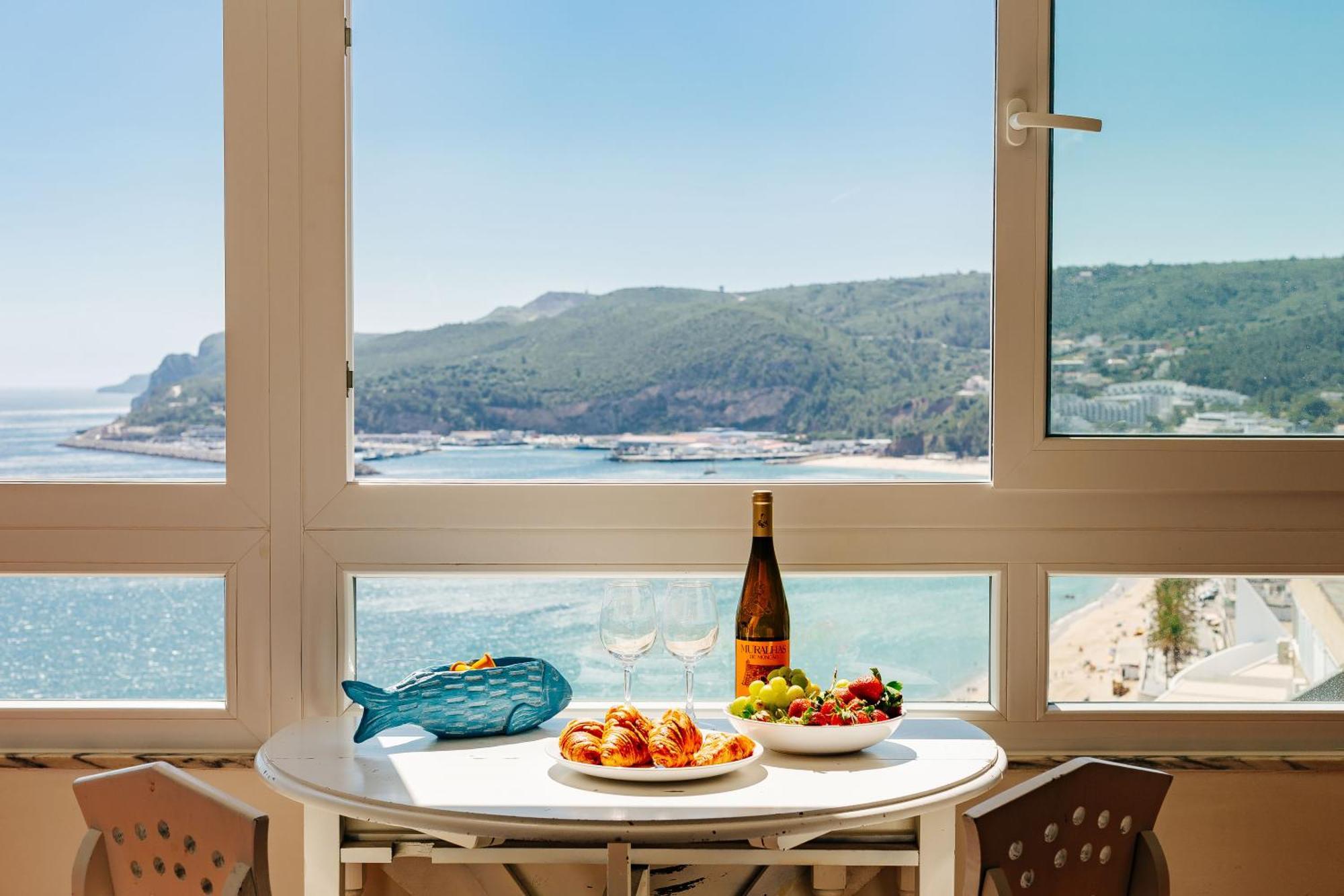Rent4rest - Ocean View Apartment