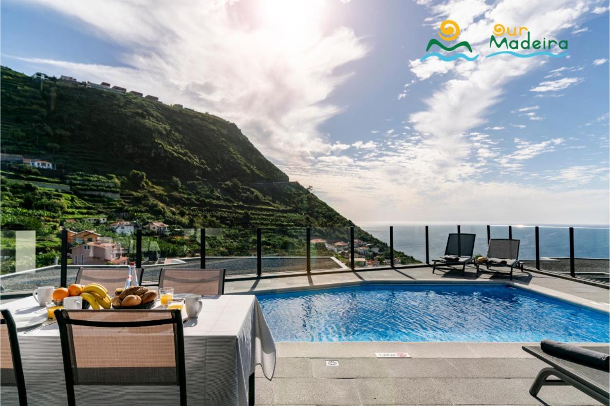 Ourmadeira - Charm, Modern Villa Calheta (Madeira)