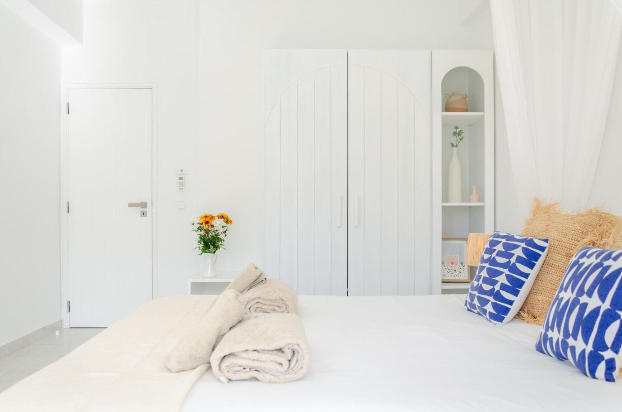 Algarve Beaches By Portugal Collection Porches (Algarve)
