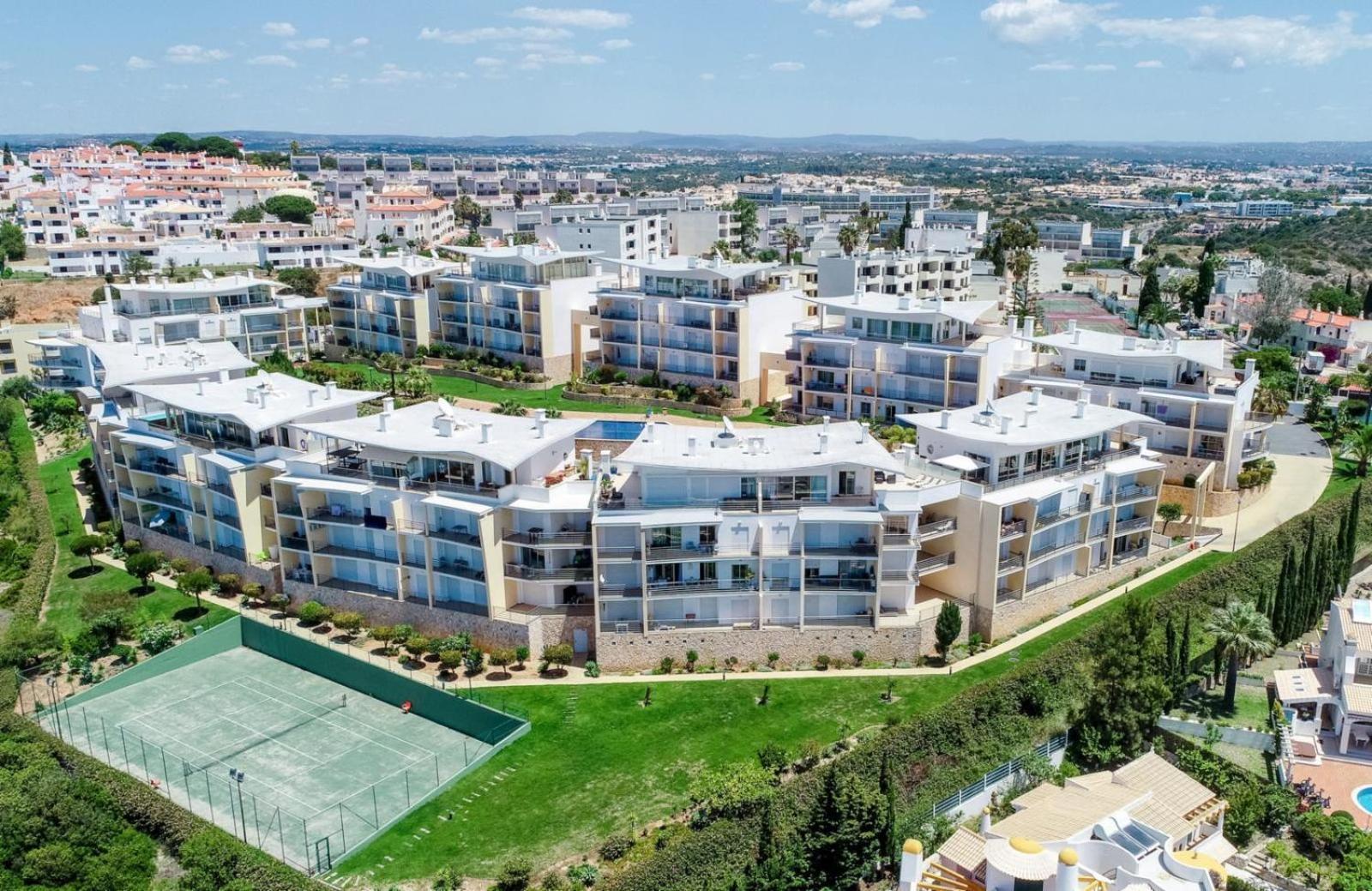 Homes Ocean View With Lovely Terrace, 2 Swimming Pools & Tennis Court Apartamento