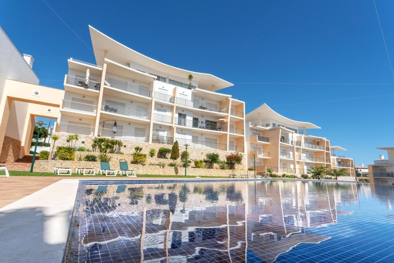 Apartment Homes Ocean View With Lovely Terrace, 2 Swimming Pools & Tennis Court Albufeira