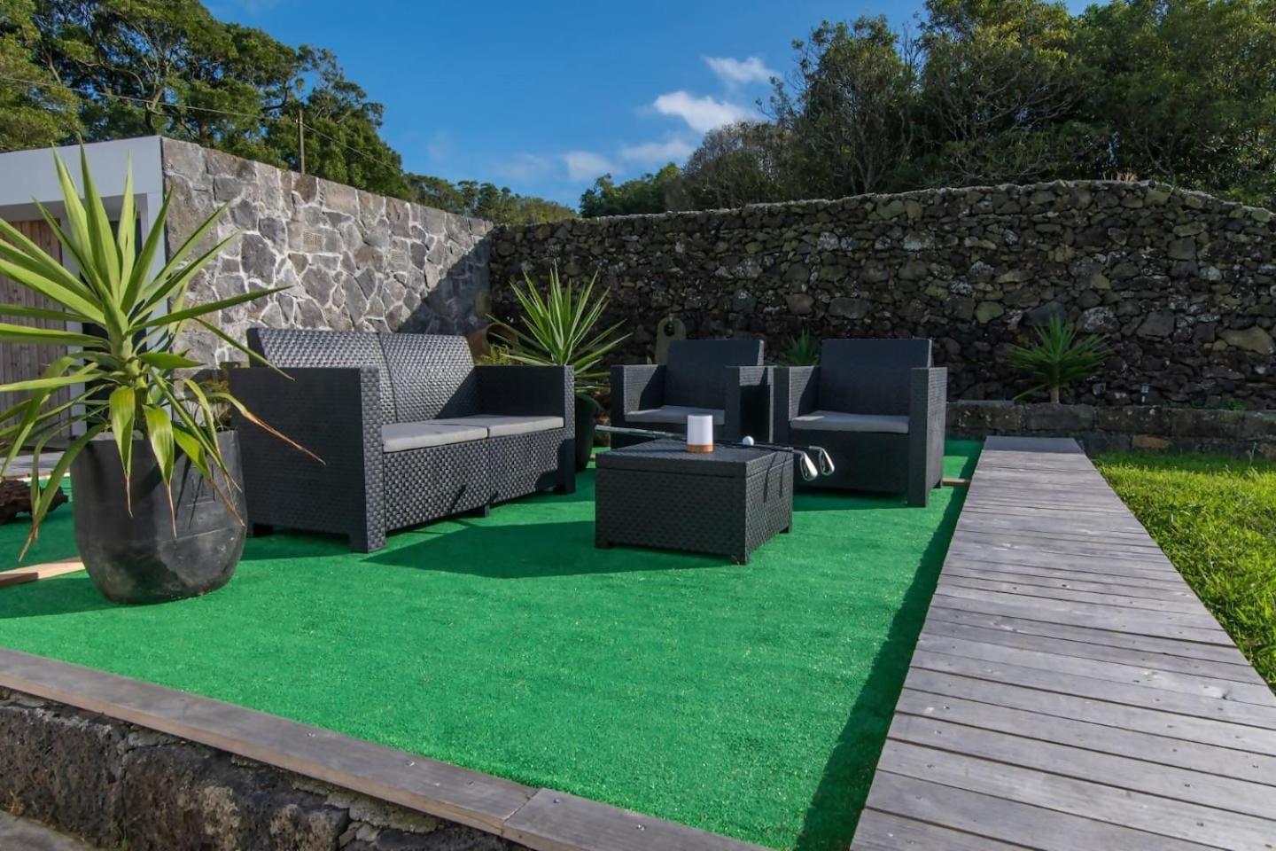 Villa Vila Vicente Jacuzzi Sauna And Parking *