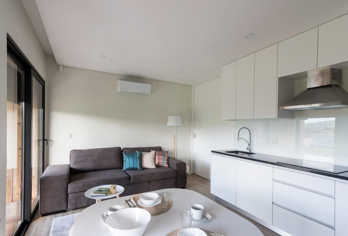 Vila Vicente Jacuzzi Sauna And Parking Sao Vicente Ferreira