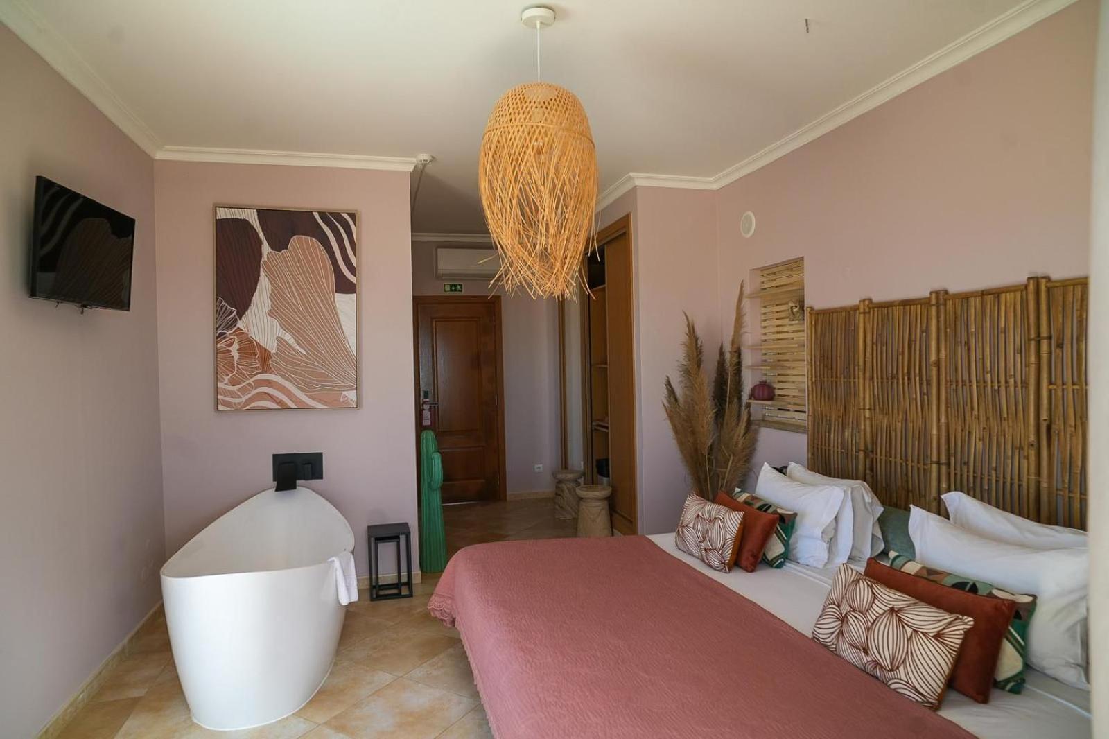 Bed & Breakfast Arrifana Destination 3*