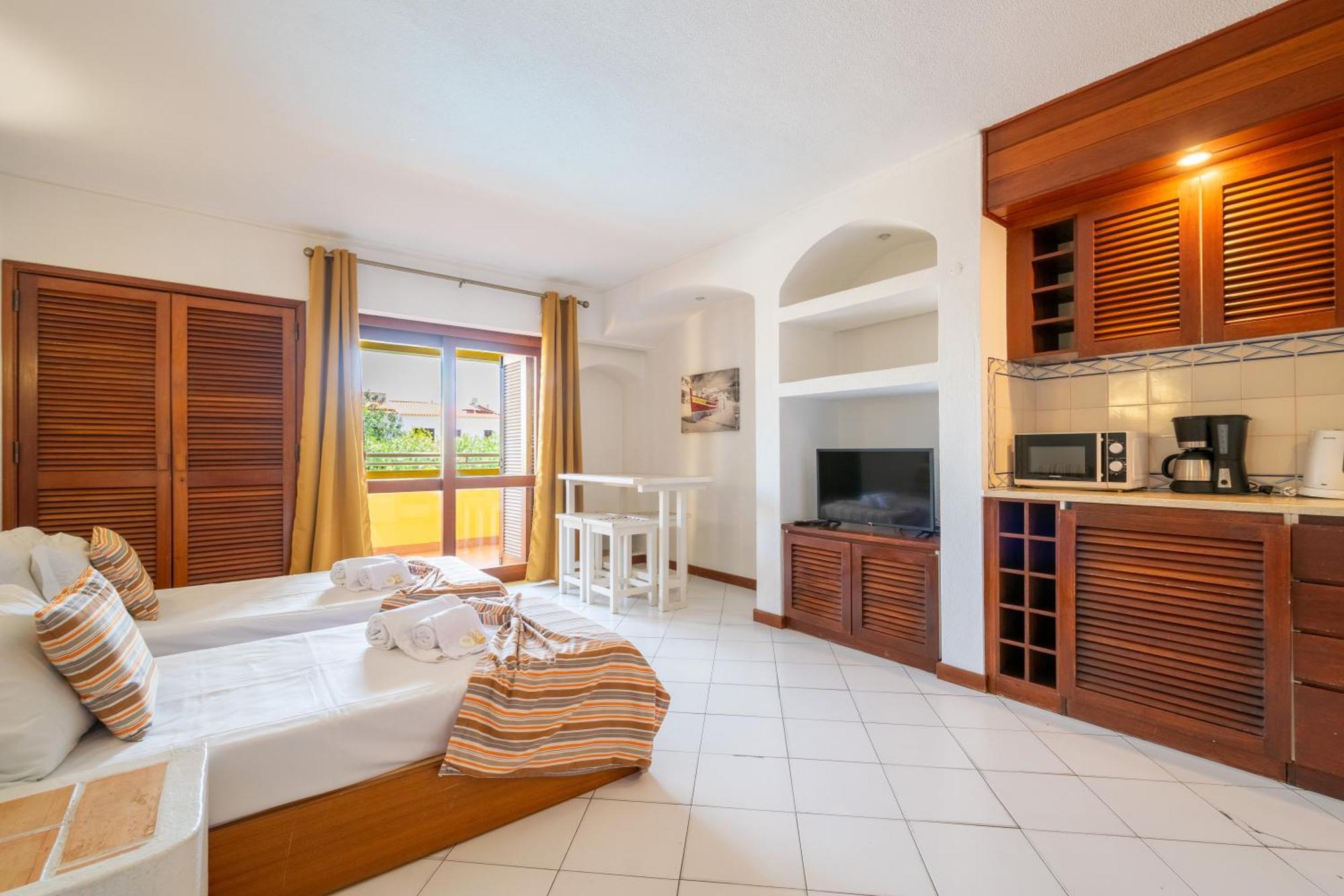 Bellavista Avenida By Beguest Aparthotel Albufeira