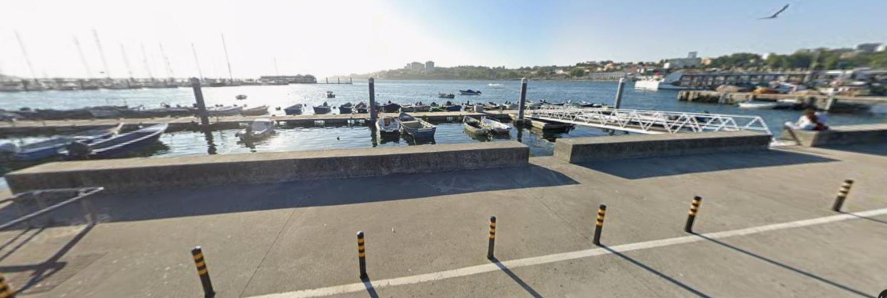 Botel Navegar No Douro - Navegacao E Turismo Unipessoal, Lda Vila Nova de Gaia
