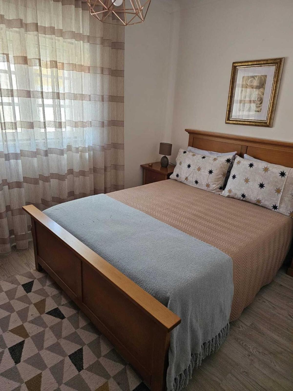 Two Bedroom Apartment, Two Minutes From The * Nazare