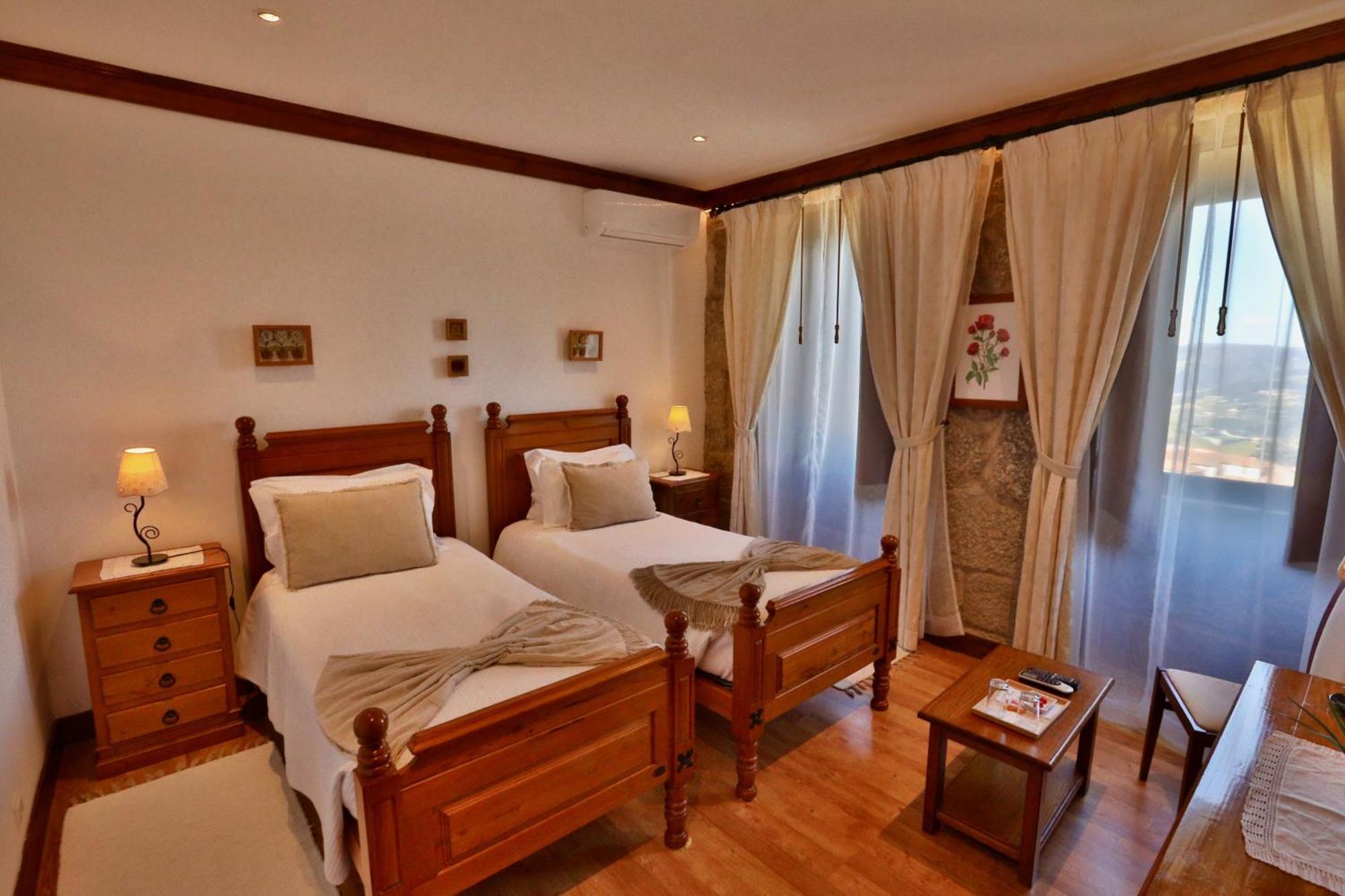 Farm stay Quinta De Casalmato Resende