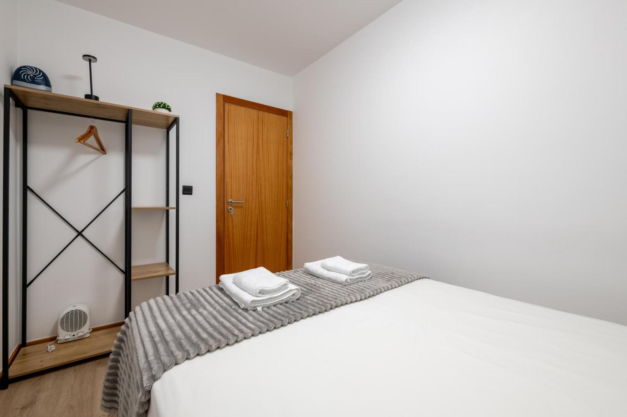 Carmelita House 1 *