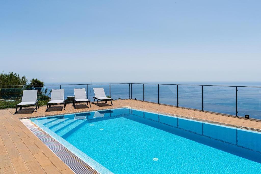 Valley View-villa With Heated Pool And Sauna Villa