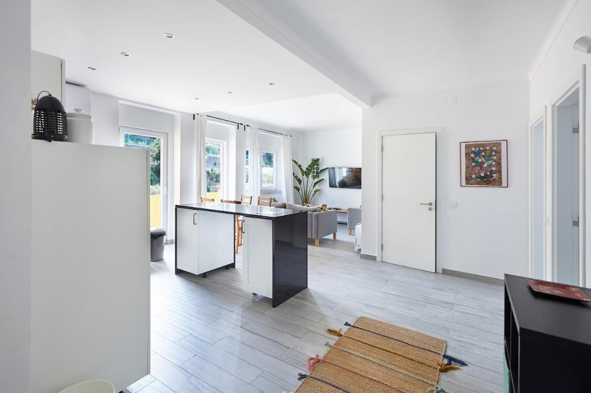 Sweet - Free Parking Apartment Sintra