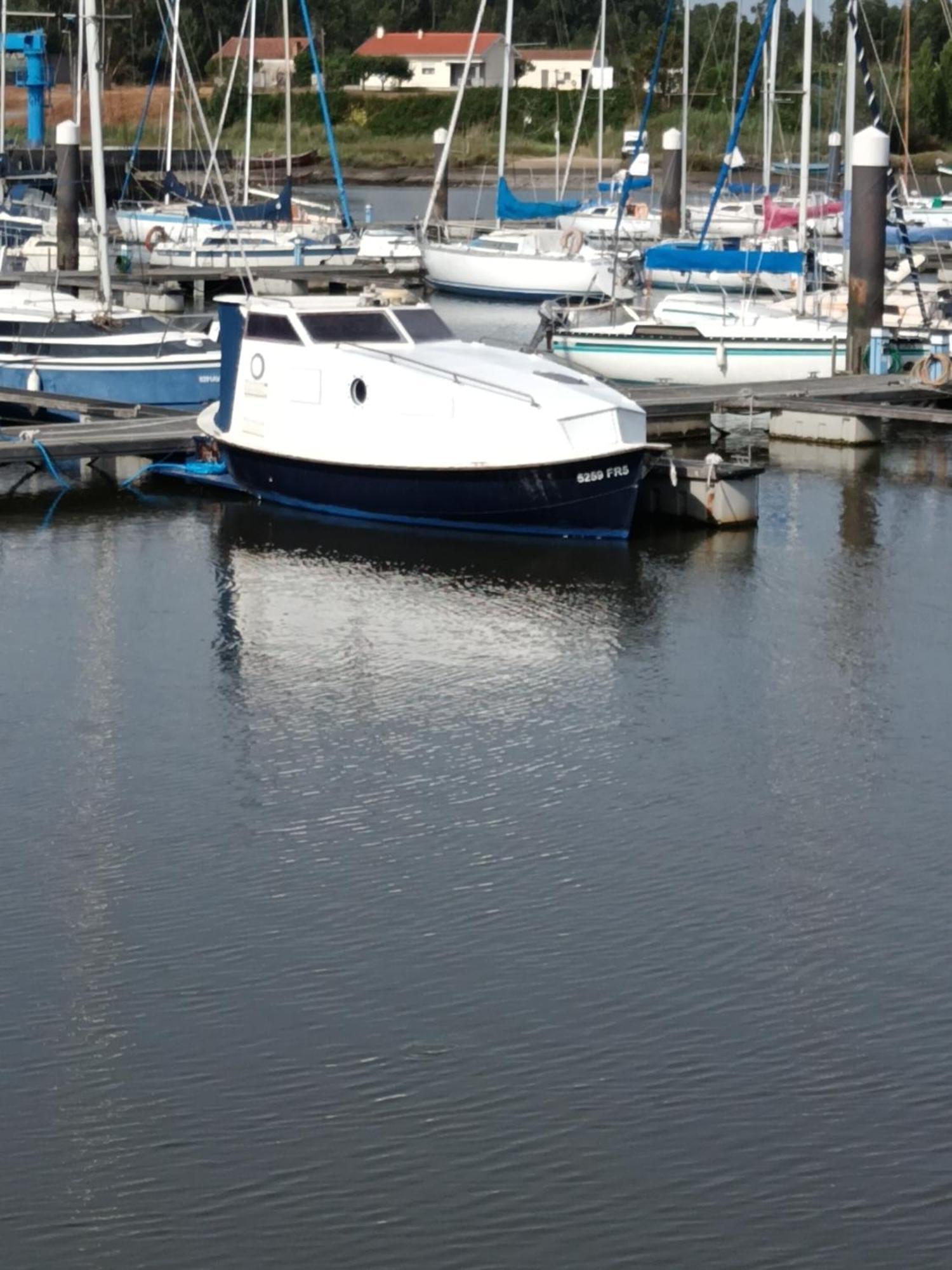 Botel The Boat