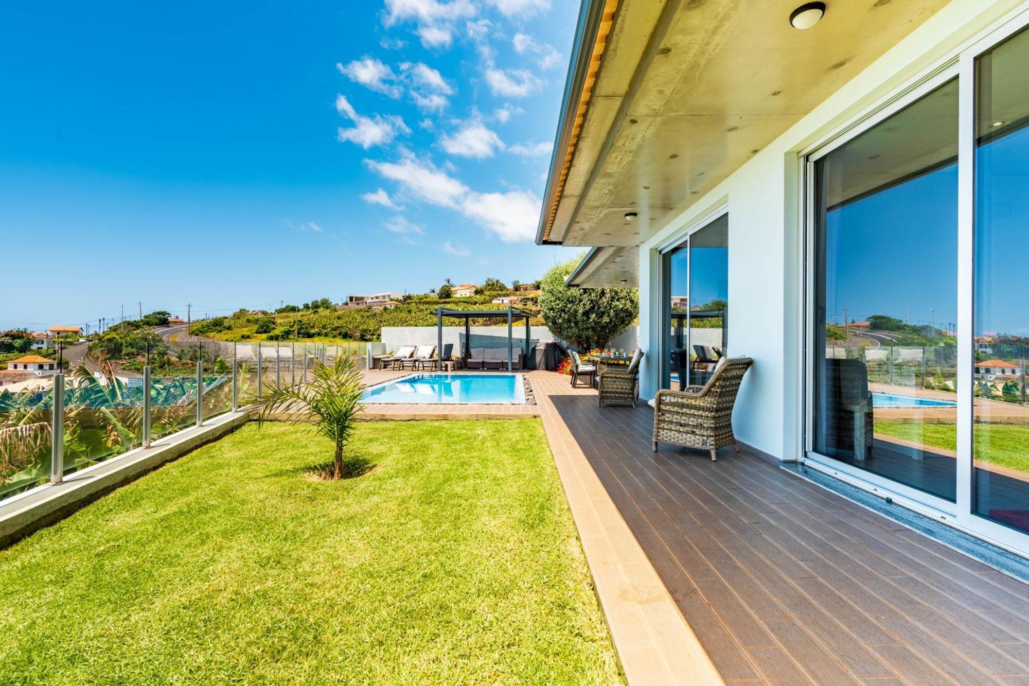 Holiday home Pinheira Iii Heated Pool *