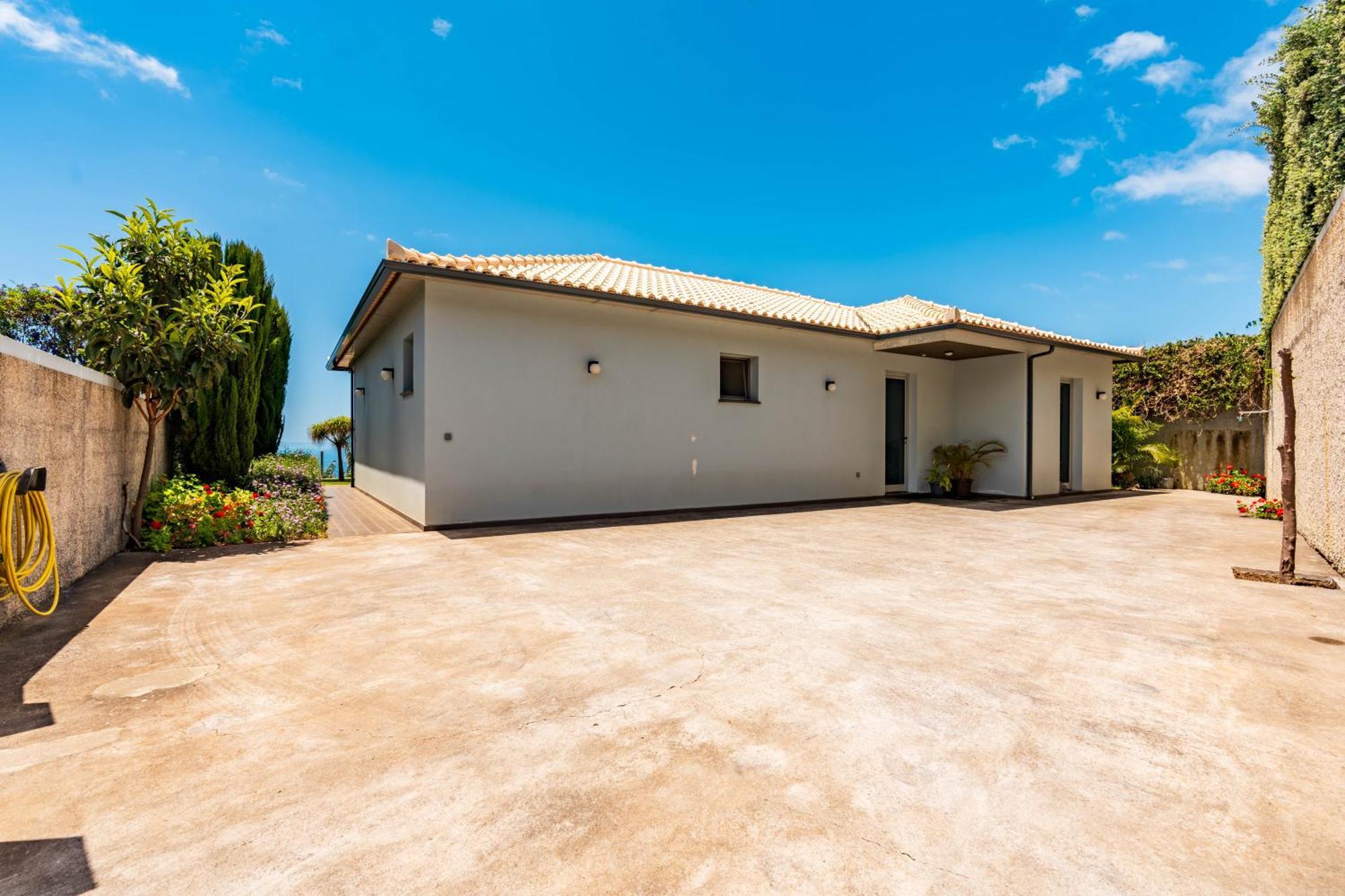 Holiday home Pinheira Iii Heated Pool