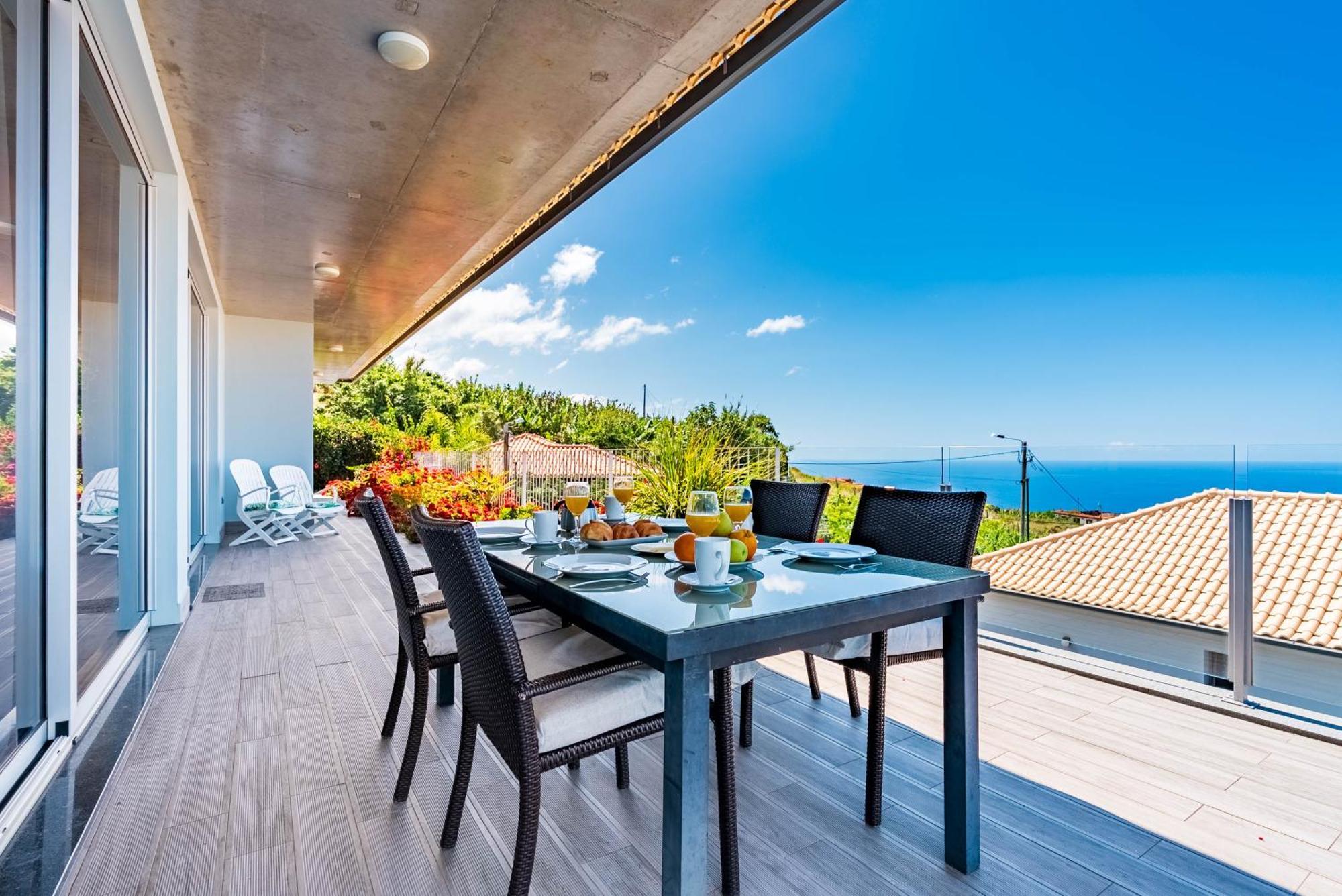 Villa Pinheira Iv -heated Swimming Pool And Jacuzzi *