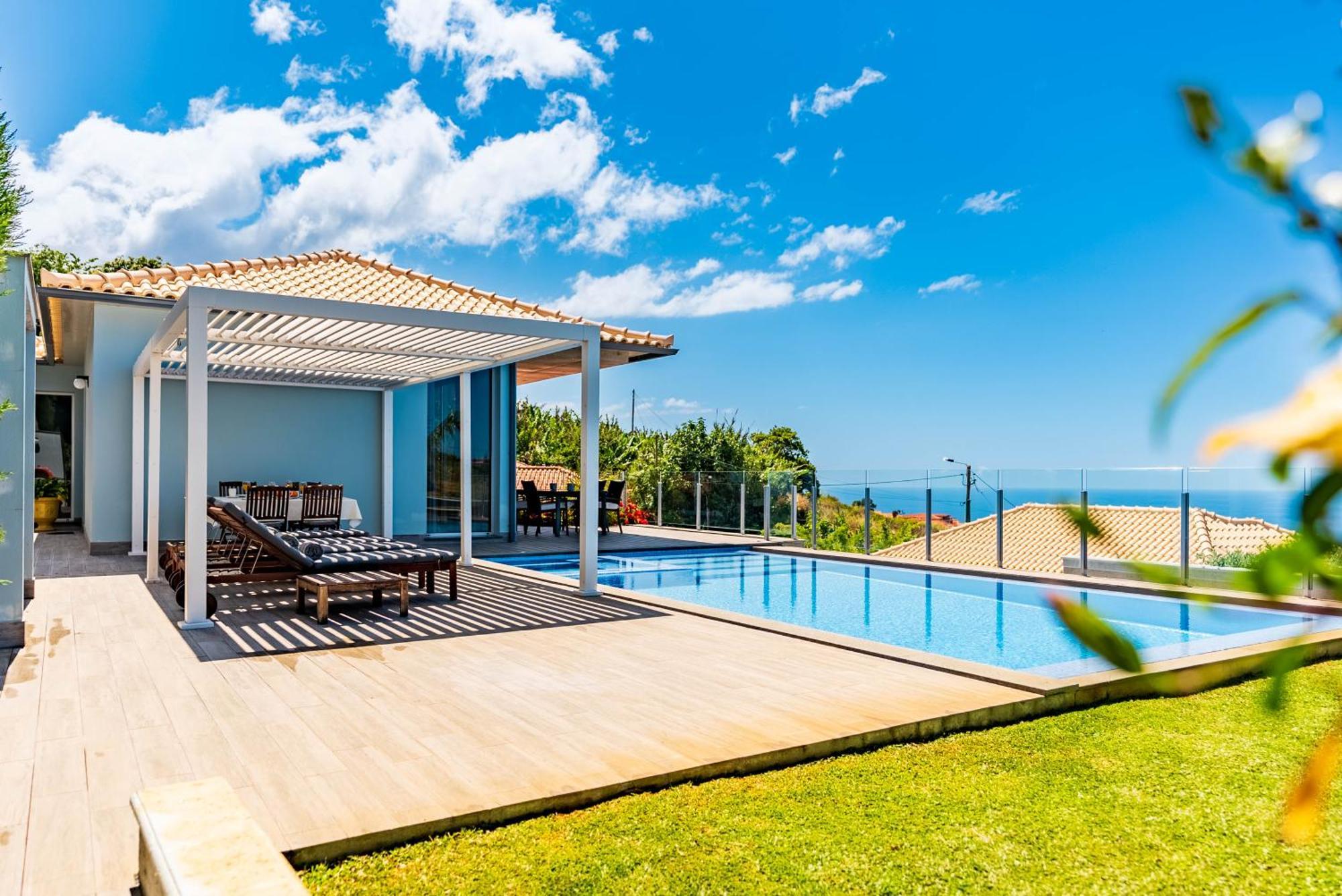 Villa Pinheira Iv -heated Swimming Pool And Jacuzzi Calheta (Madeira)