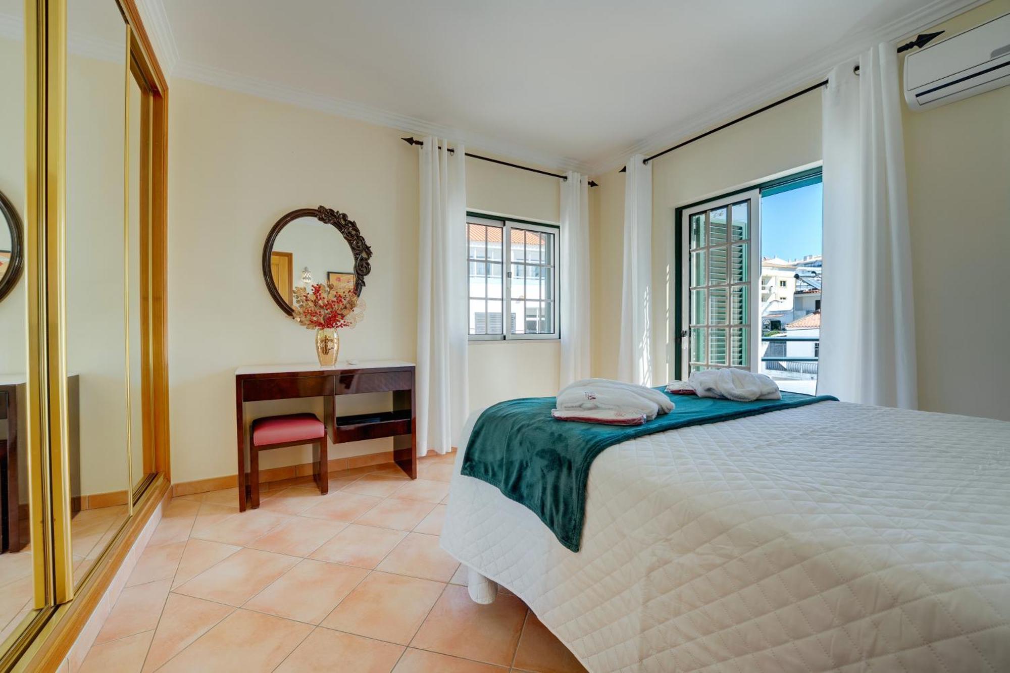Muthu Clube Da Oura Aparthotel 4*