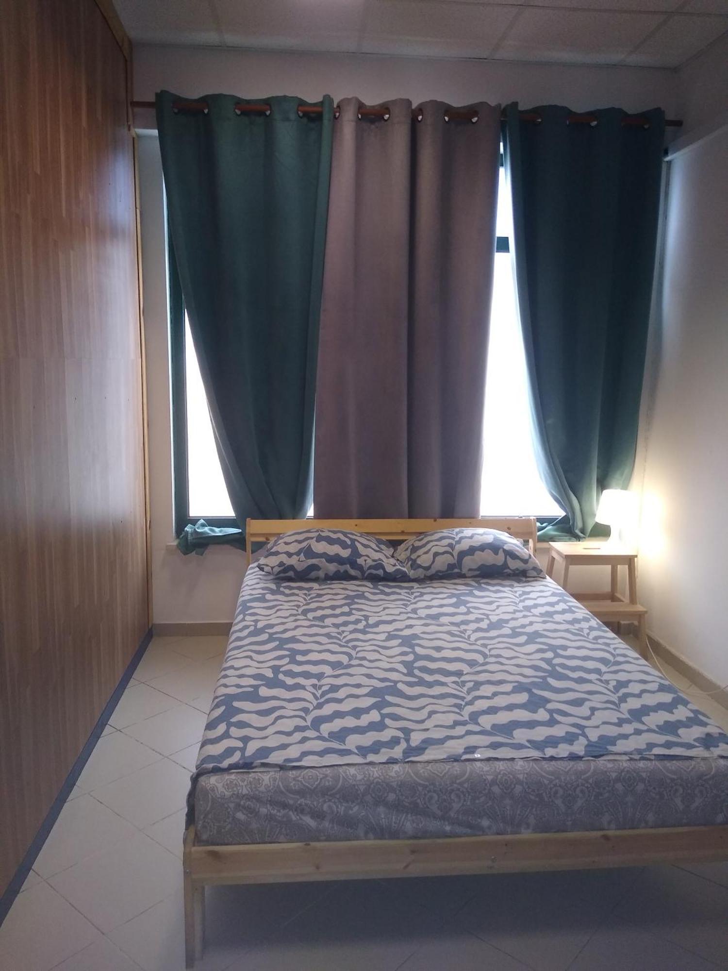 Melaya Budget Hostel *