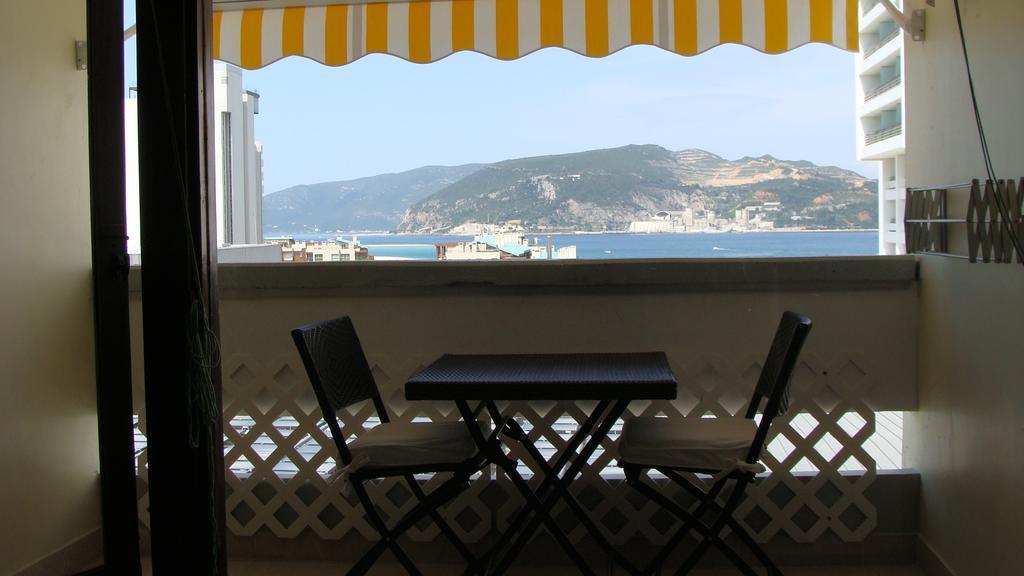 Aroeira Apartament