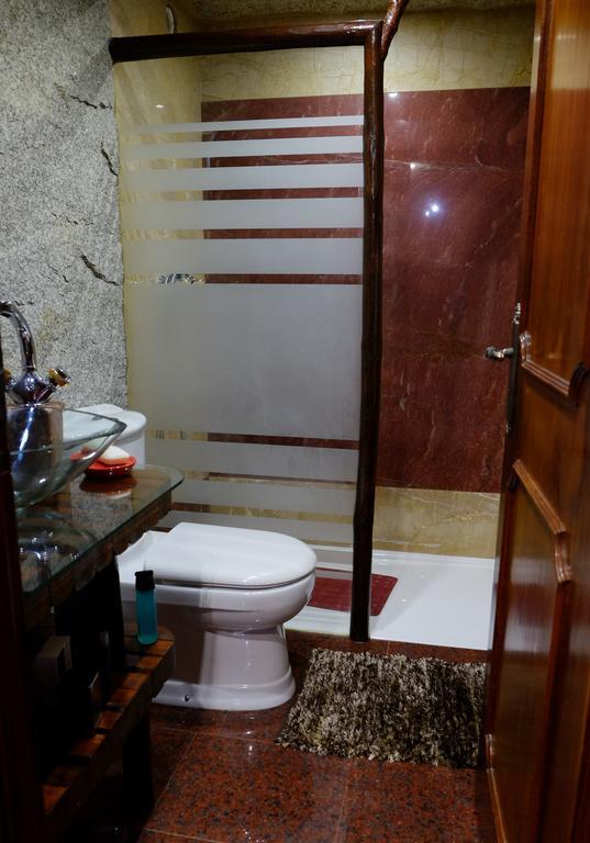 Casa Do Penedo