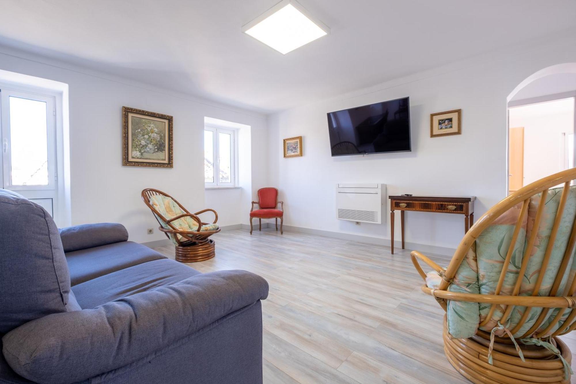 Montes - Exclusive & Prime Location