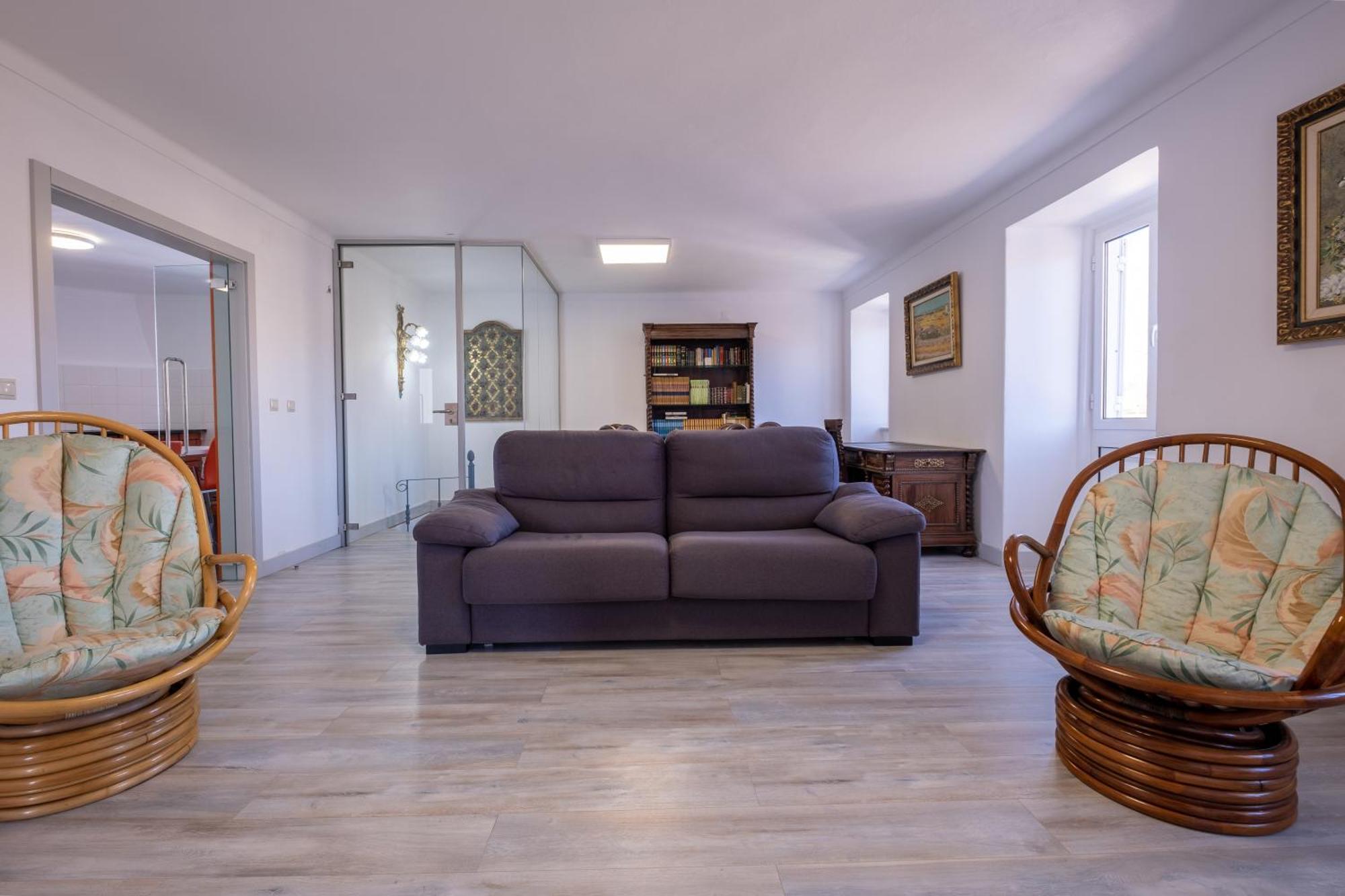 Montes - Exclusive & Prime Location Coja