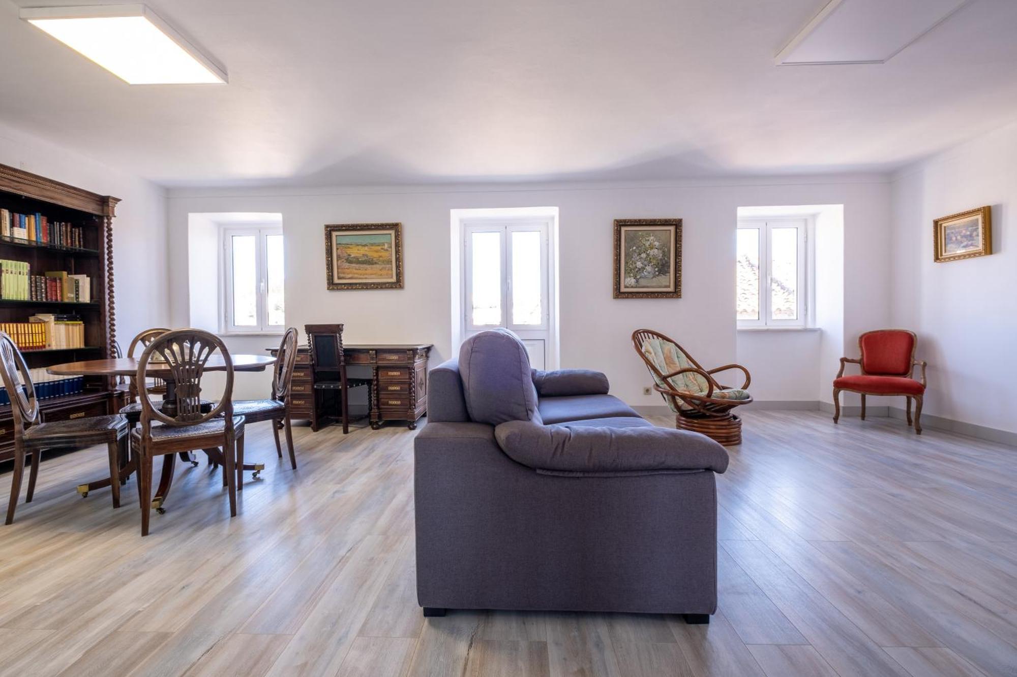 Montes - Exclusive & Prime Location Apartment Coja