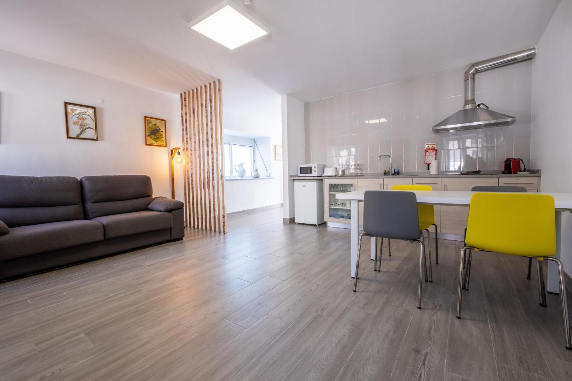 Montes - Exclusive & Prime Location Apartment Coja