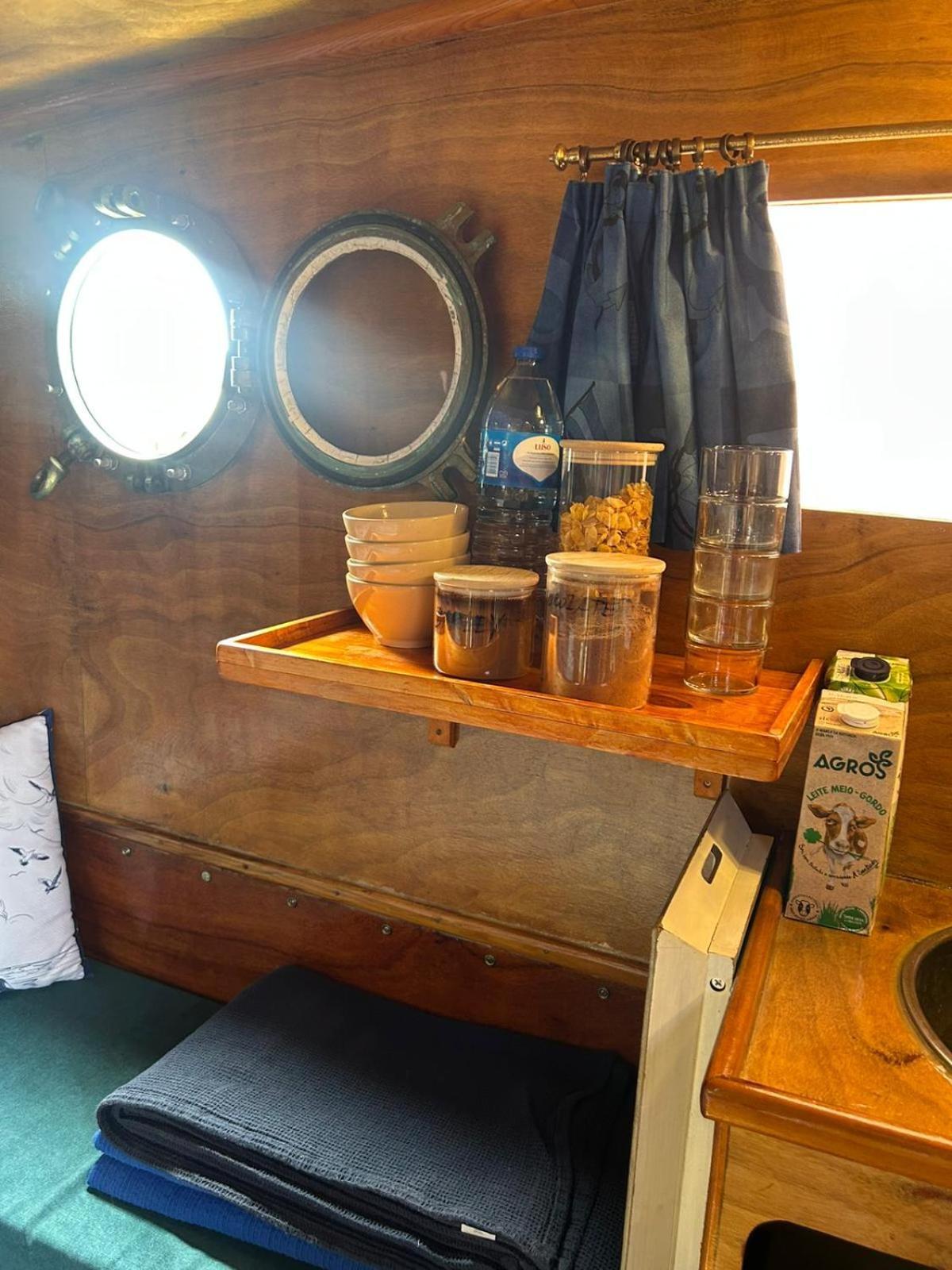 Botel The Boat