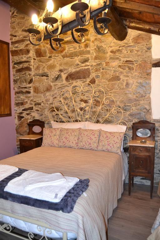 Holiday home Talasnal Montanhas De Lousa (Central Portugal)