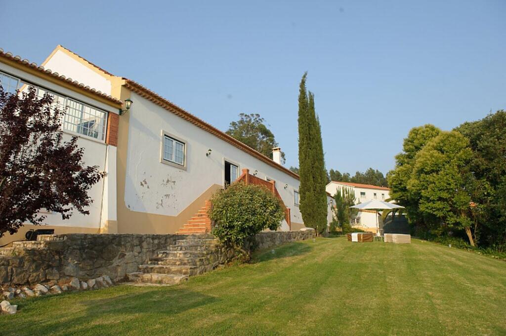 Guest house Encosta Das Freiras 4*