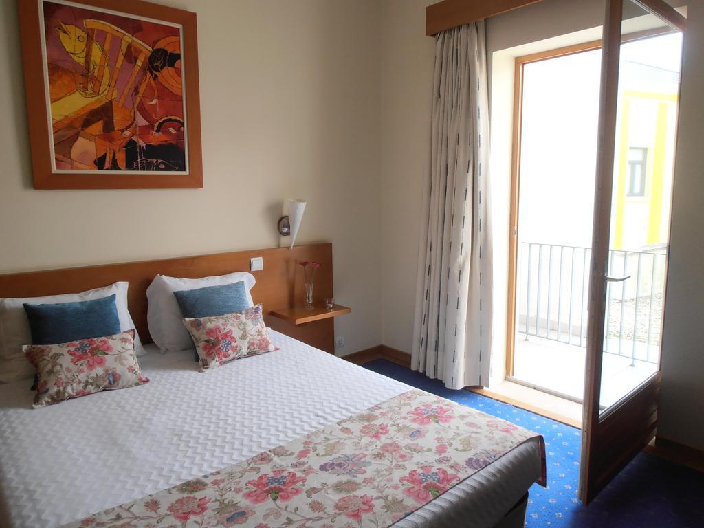Hotel Dom Jorge De Lencastre 3*