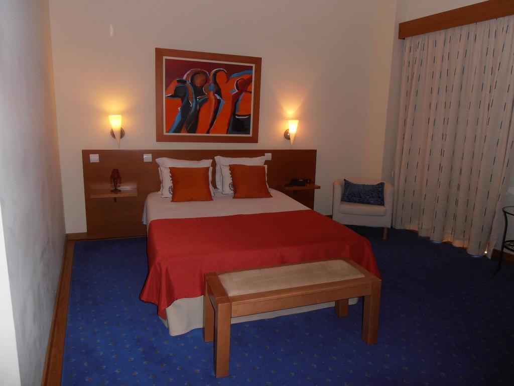 Dom Jorge De Lencastre Hotel 3*